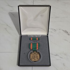 US Navy and Marine Corps Achievement Medal Complete Presentation Set